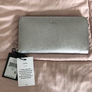 DKNY wallet